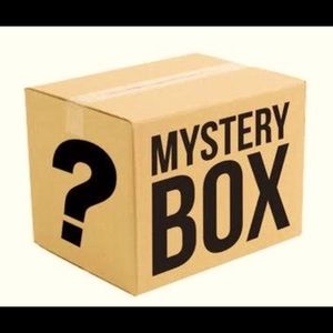 Women’s clothing mystery box!
